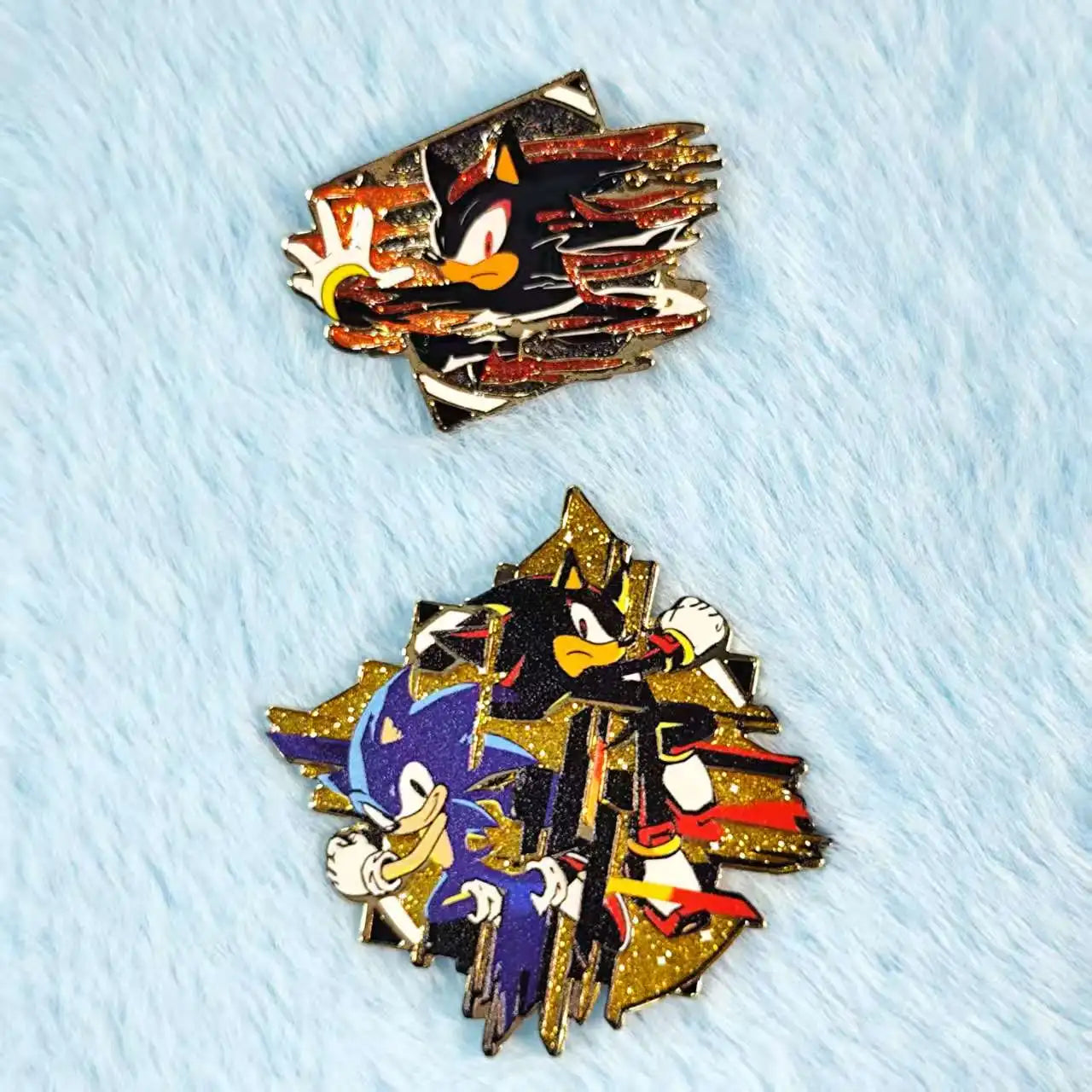 Sonic The Hedgehog Character Enamel Pin - Glittery Lapel Badge